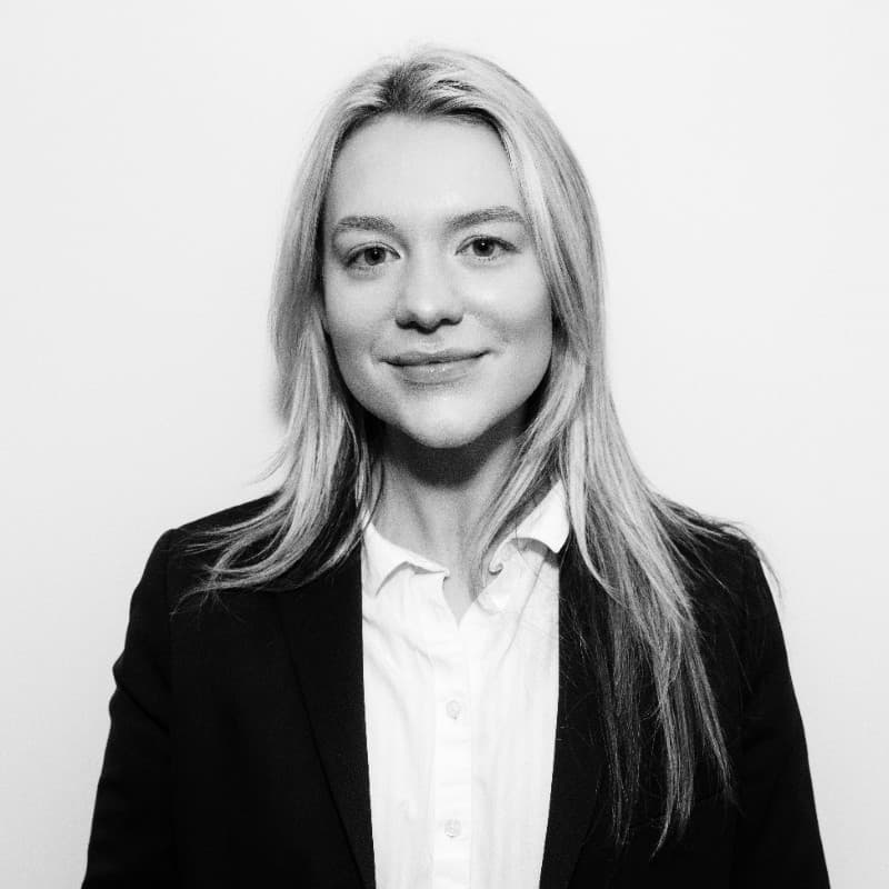 Maria Pohlman portrait